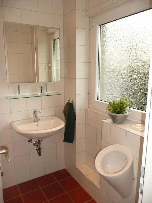 Quartier Ostheim Apartment Cologne Homestay